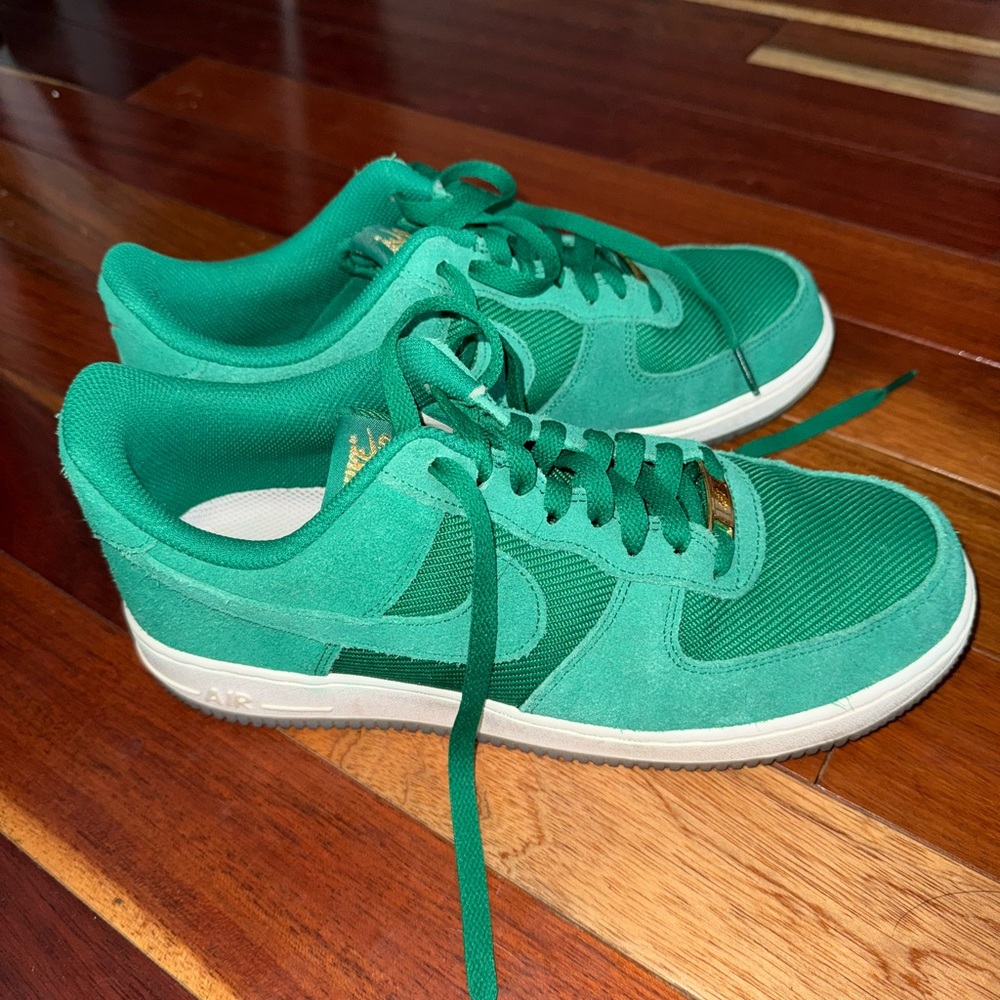 Nike Green and White Sneakers